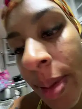 Julixxx22 - 2 finger ass