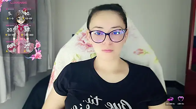 Aeseelia - SHOW BOOBS