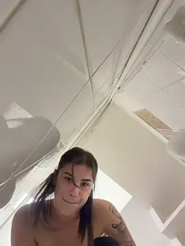 MiraReach - Take off panties in cafe ☕️