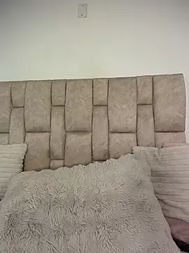 Nicolegh_ - Show ass and Fingering