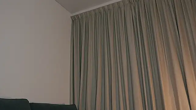 Alison_Miller9 - RIDE TORSO ON THE FLOOR