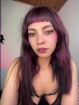 MiaGoth_