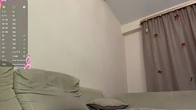 FruityXo - remove my panties ><