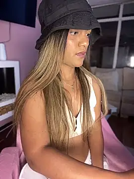 AngelPinkk_ - SHOW BOOBS