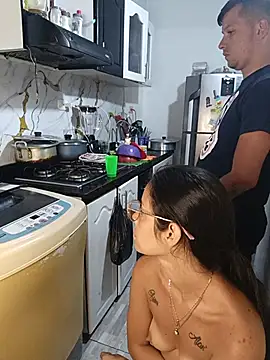 Kingofqueenxxx - I suck his cock.