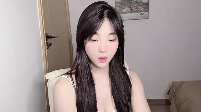 Louise-3 - 无内M腿+控制3分钟