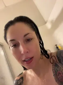 MissGoldenCartier