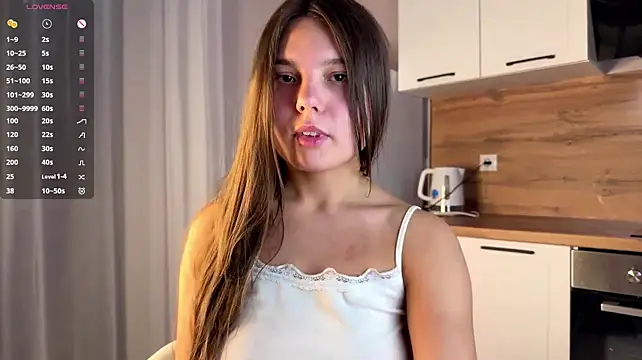 LunaHuurt - take a shower naked
