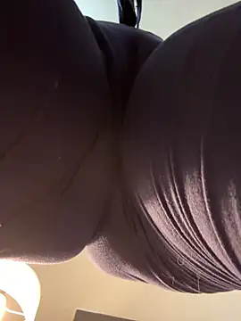 Kim_monti - plug+oil ass