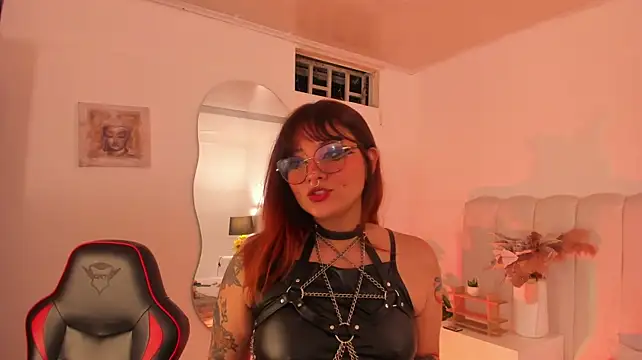 Leah_bloom_ - play pussy with my fingers