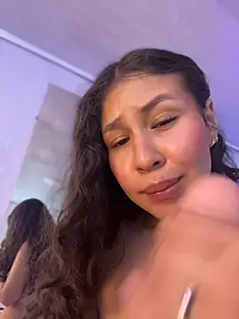 Danika__x - SPREAD ASS WITH TWO HANDS 🍑