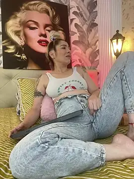 Viktoria_davis_ - 🍆blog job🍆