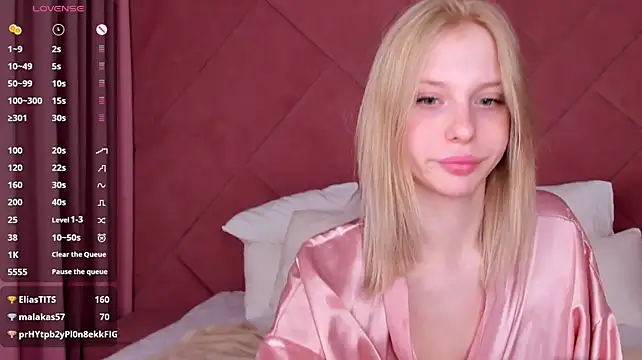 Alice_Taylori - Stay only in lingerie