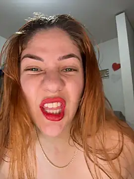 Celestedubois - quickly flashes their ass