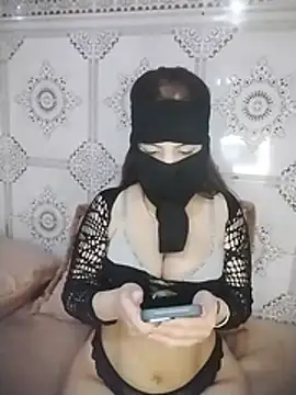 Dina05 - نيك بالقضيب الاصطناعي