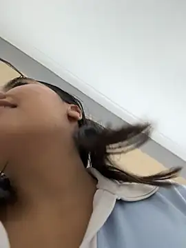 Honeyboo_ - I suck my friend's boobs