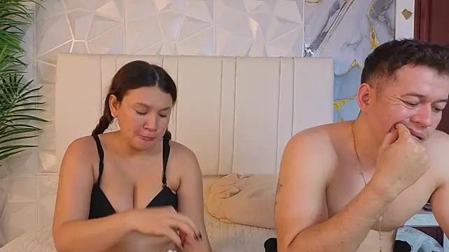Mily_and_mateo - a finger in my ass