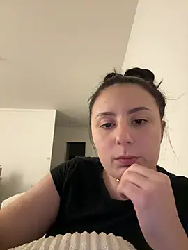 Angela80 - Complètement nue