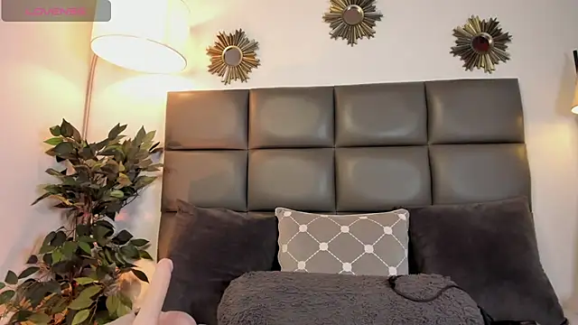Antonellachic73 - fuck me with dildo