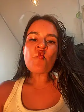 Luciemiler - Ride dildo + show ASS