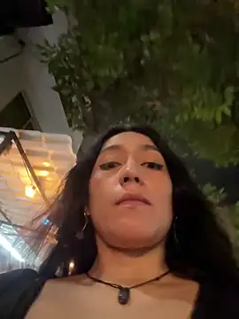 Ravelyn__