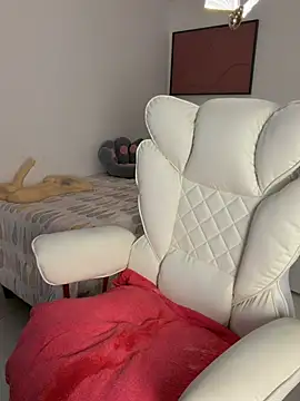 Itsclaiire - 💓 plug in ass💓