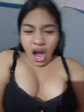 Yenifer15 - Lechita de tetas