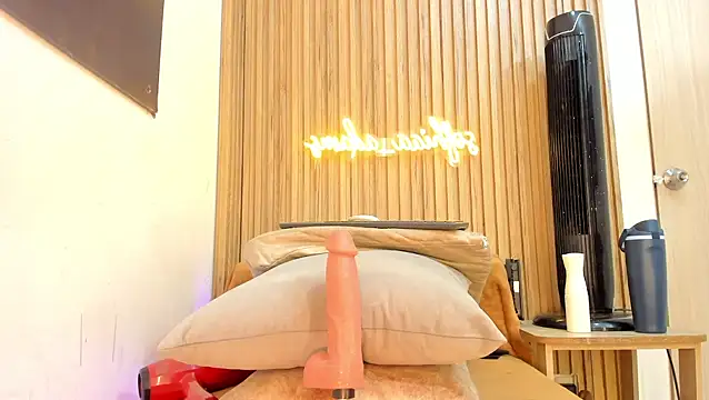 Sofhiaa_adaams - oil in my ass