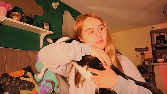 Evy_orange1 - dance for me