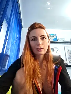 HelenWildCat - Suck dildo