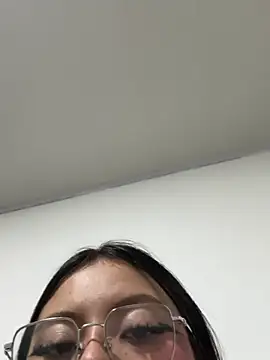 Makii_30 - Play with the dildo