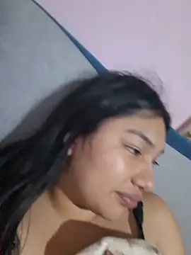 Yenifer15 - Lechita de tetas