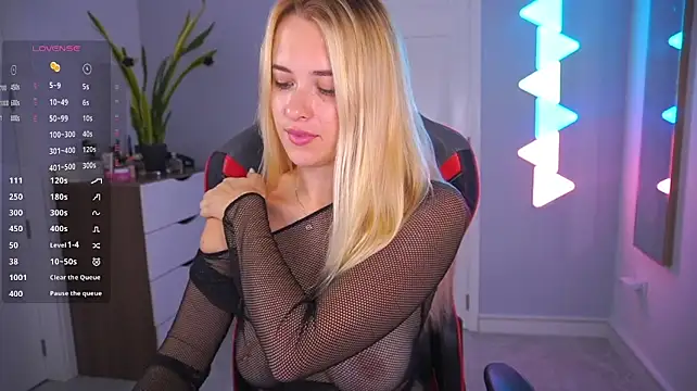 DanikaDillan - Goal - pussy rub