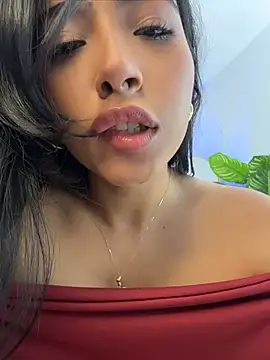 _Emily_Thompson_ - TOTALLY NAKED+WET PUSSY PLAY