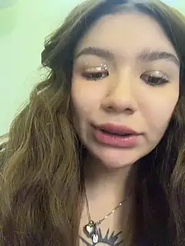 FlashTitsRoyal - HANDBRA+SLAP ASS 4 TIMES