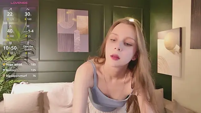 HollyWheeler - hand bra 3min