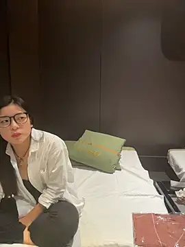 MS-520 - 两个妹妹脱下内衣揉胸
