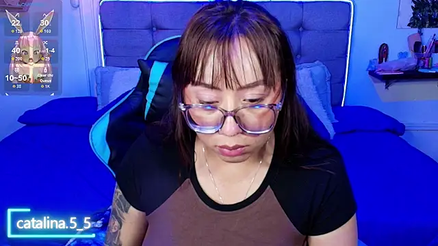 Kata_Bigboobs - rub pussy + suck tits 🍬🍭