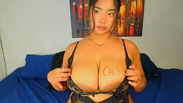 Saraapril_ - Saliva and kisses on my tits.!!!