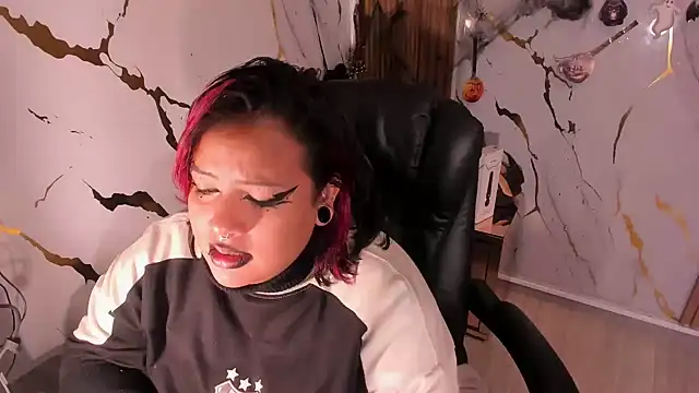 Arthemisa_tay69 - show tits 🖤