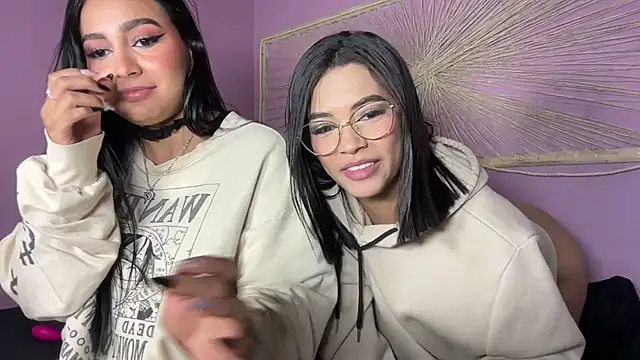 Blair_Hartt - Naked oil show with dancing on tube