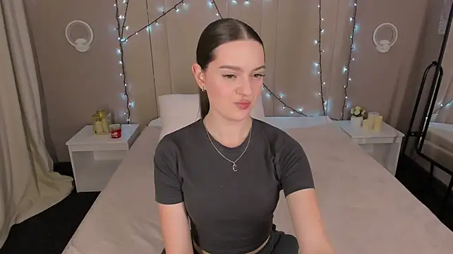 Polly_lollyyy - BODY TRIP 🤭