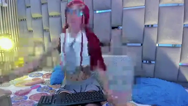 Alaiahotthx - ride dildo