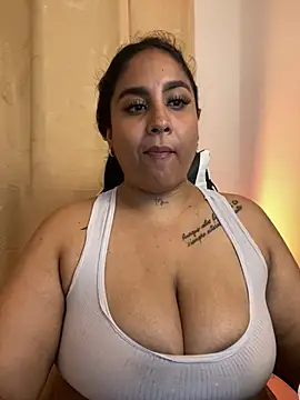Liith - suck on my sweet tits