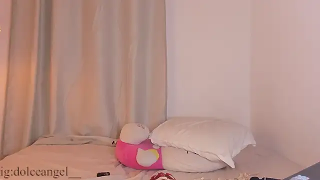 Dulceangel__ - suck two fingers