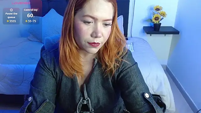 Srta_saraa - show boobs♥