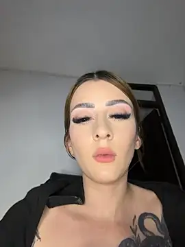 LuluSwet - Make me wet my beatiful pussy