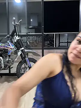 FOX_LATINA - Doggy naked
