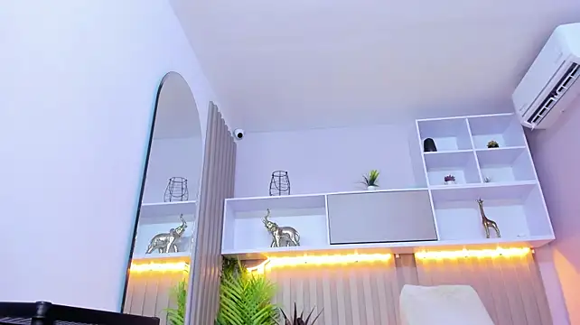 Pinktaylor_ - 🍒💦rub my finger on my butt 🍒💦