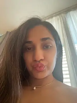 -FATI - Touch my pussy in balcony😋